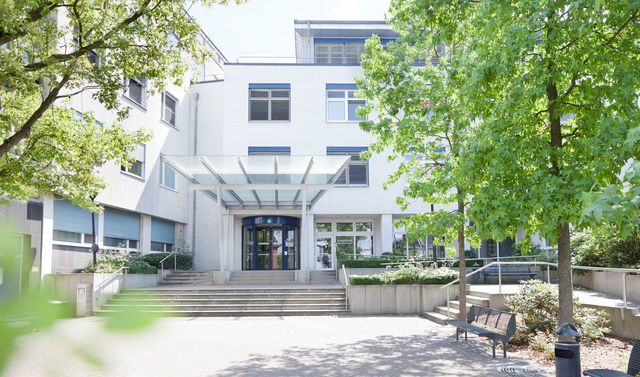 Zu sehen ist das Krankenhaus Neuwerk in Mönchengladbach.
