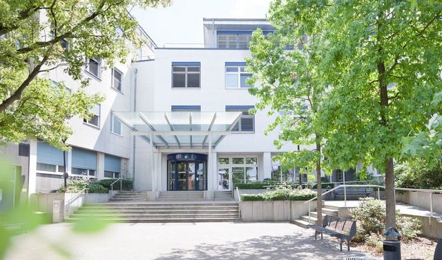 Zu sehen ist das Krankenhaus Neuwerk in Mönchengladbach.