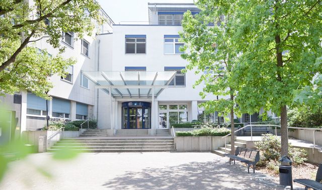 Zu sehen ist das Krankenhaus Neuwerk in Mönchengladbach.