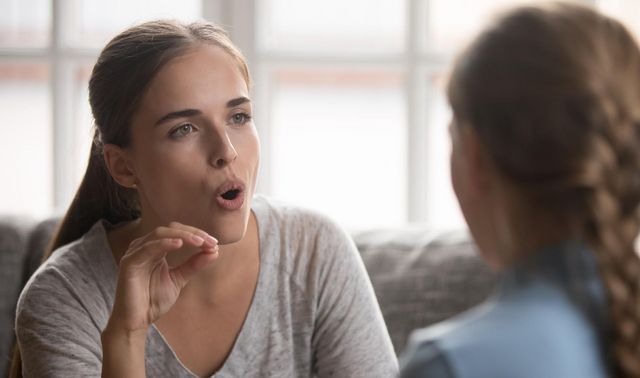 In der Logopädie wird eine spezielle Therapie für die Aphasie durchgeführt.
