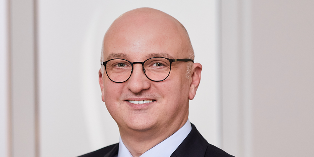 Mitarbeiter Herr Papper