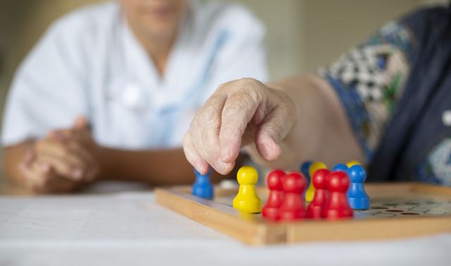 In der Logopädie wird eine spezielle Therapie für die Dyspraxie durchgeführt.
