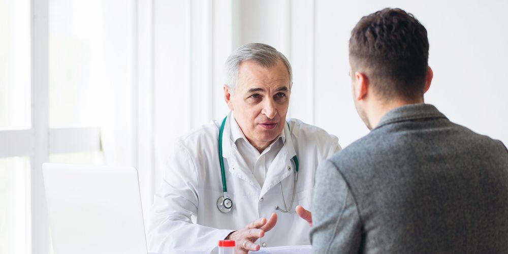 Die passende Therapie für die Behandlung von Diabetes bei Übergewicht Patientinnen bei einer Informationsveranstaltung zur Therapie von Diabetes bei Übergewicht.