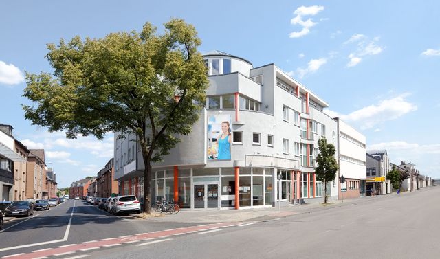 Das Bild zeigt ein savita Gesundheitszentrum von außen.