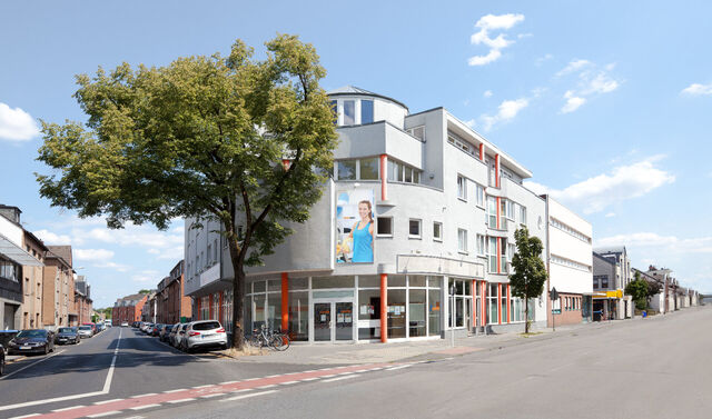 Das Bild zeigt ein savita Gesundheitszentrum von außen.