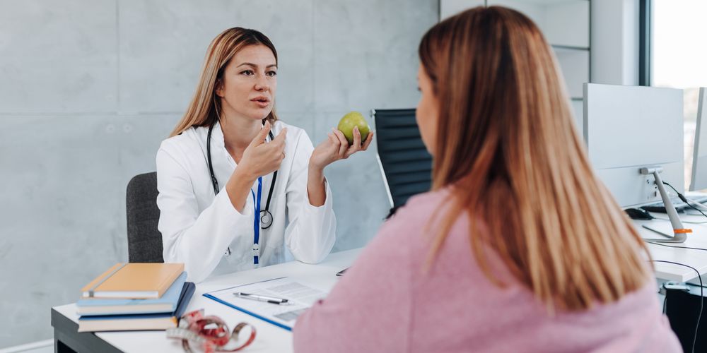Wie hängen Adipositas und Depression zusammen? Eine Patientin ist in Behandlung wegen Depression und Übergewicht.