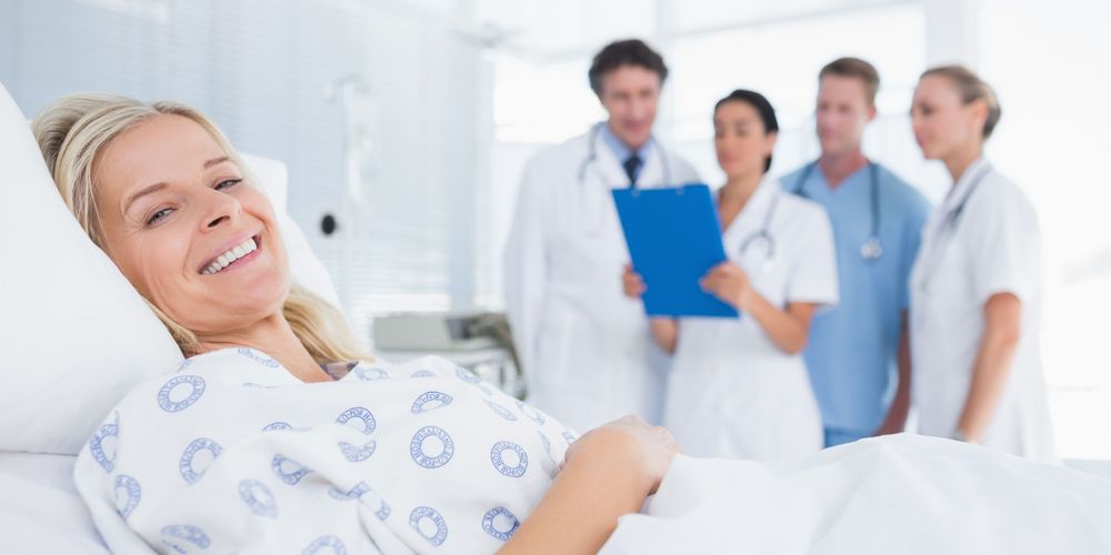 Die Grafik zeigt eine Patientin nach einer transarteriellen Chemoperfusion-Behandlung.